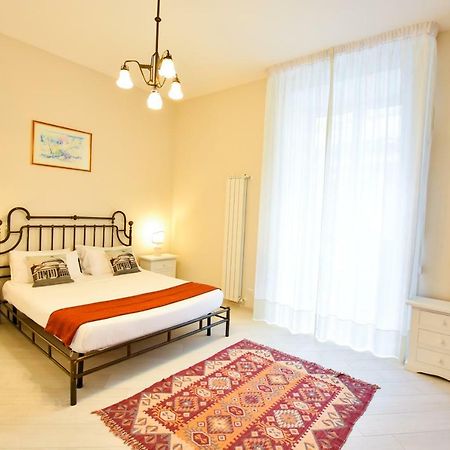 Domus Borbonica Bed & Breakfast Napoli Dış mekan fotoğraf