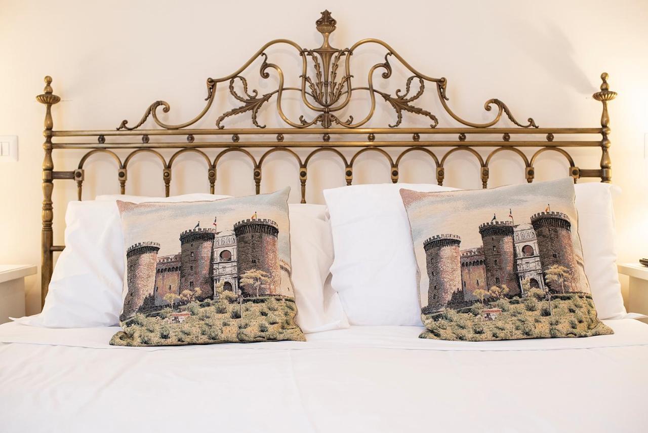 Domus Borbonica Bed & Breakfast Napoli Dış mekan fotoğraf