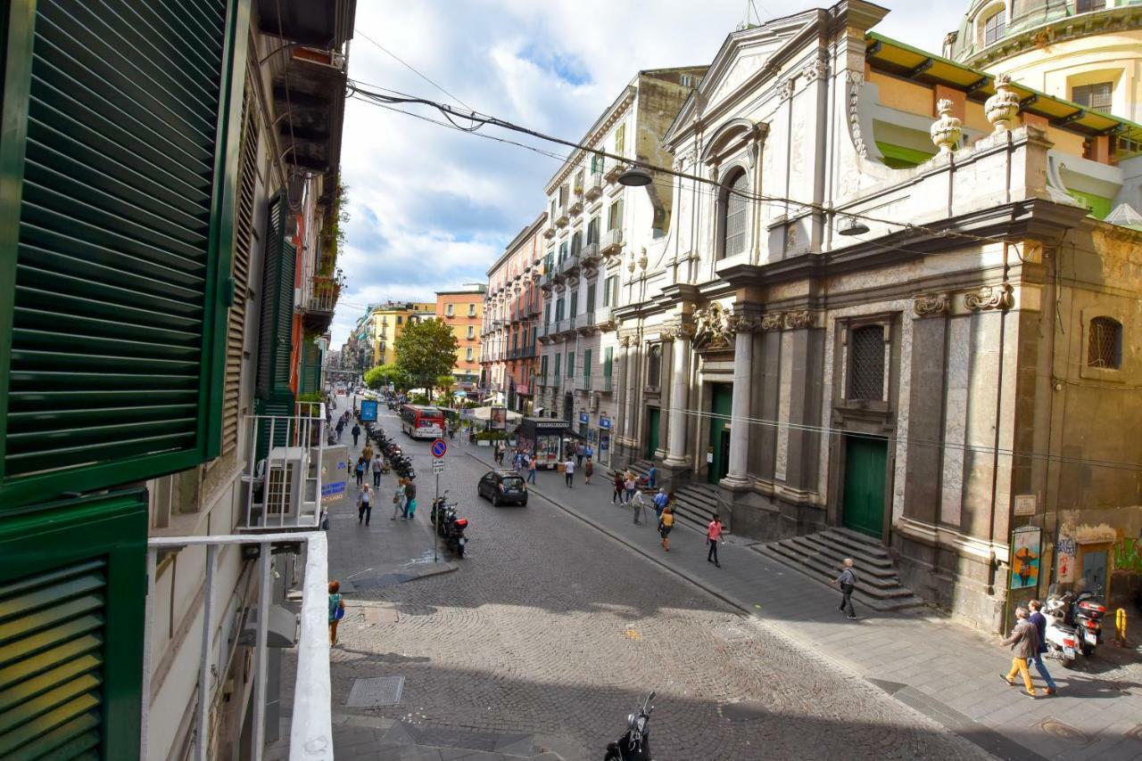 Domus Borbonica Bed & Breakfast Napoli Dış mekan fotoğraf
