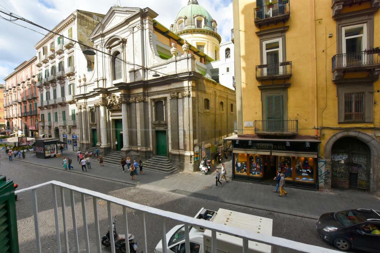 Domus Borbonica Bed & Breakfast Napoli Dış mekan fotoğraf