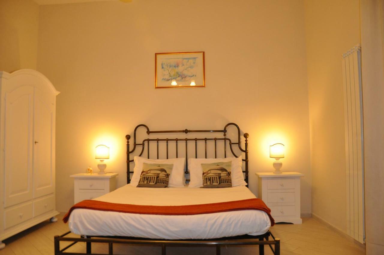 Domus Borbonica Bed & Breakfast Napoli Dış mekan fotoğraf