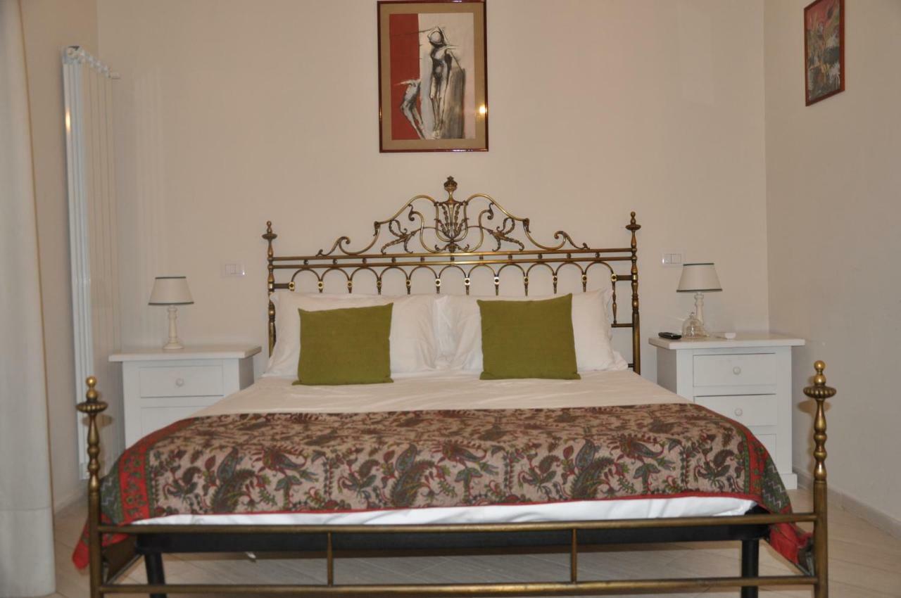 Domus Borbonica Bed & Breakfast Napoli Dış mekan fotoğraf