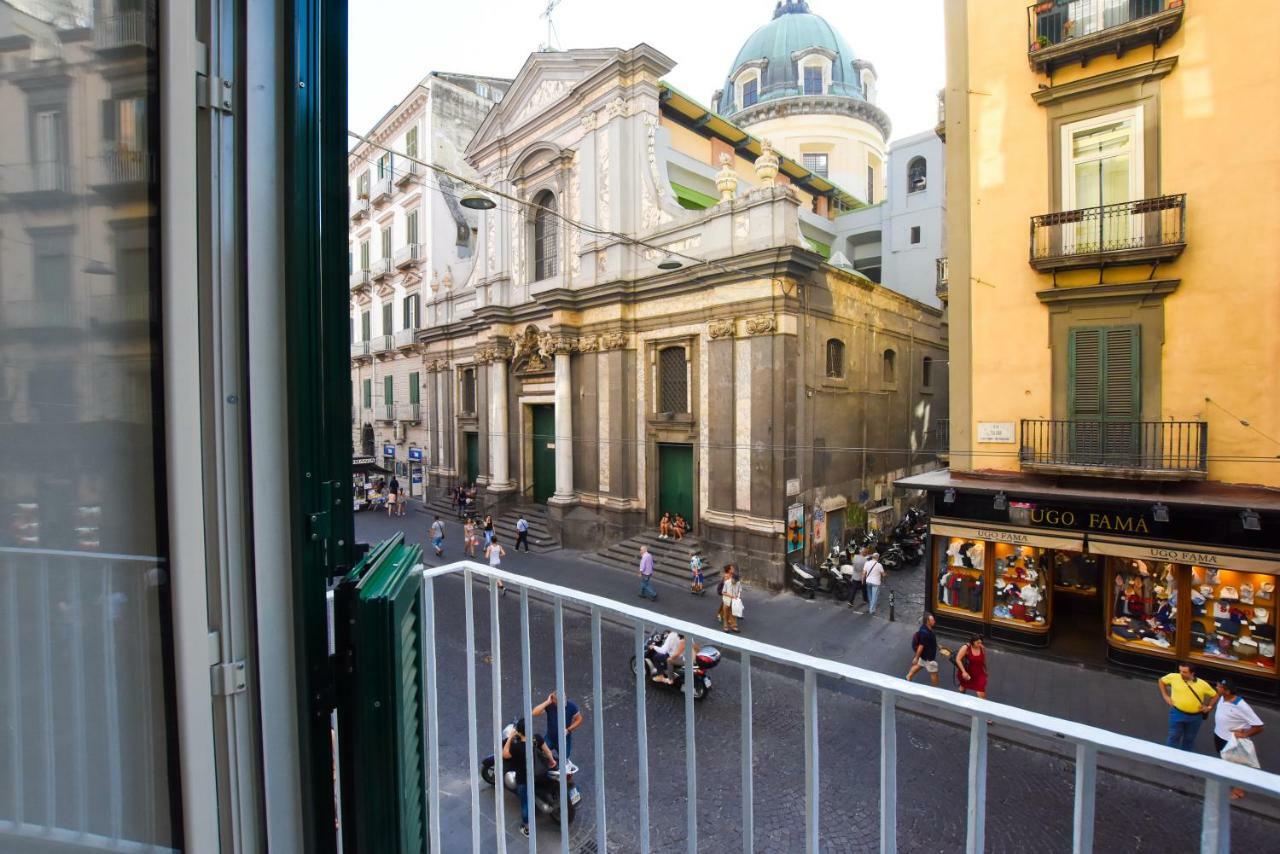 Domus Borbonica Bed & Breakfast Napoli Dış mekan fotoğraf