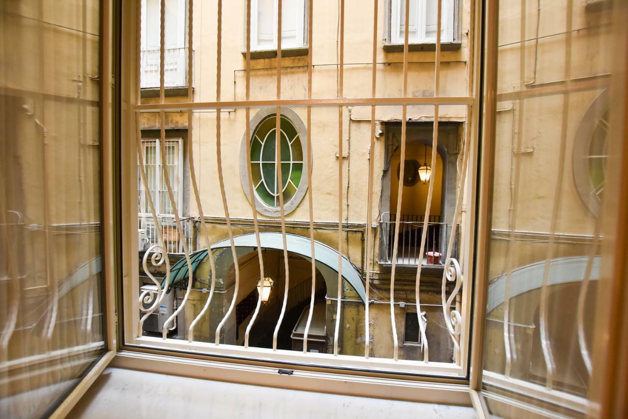 Domus Borbonica Bed & Breakfast Napoli Dış mekan fotoğraf