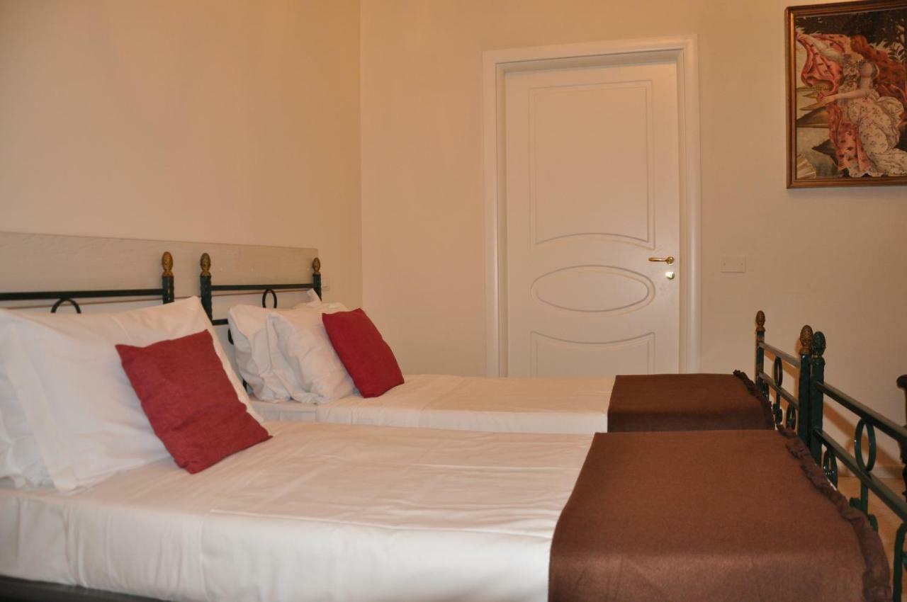 Domus Borbonica Bed & Breakfast Napoli Dış mekan fotoğraf