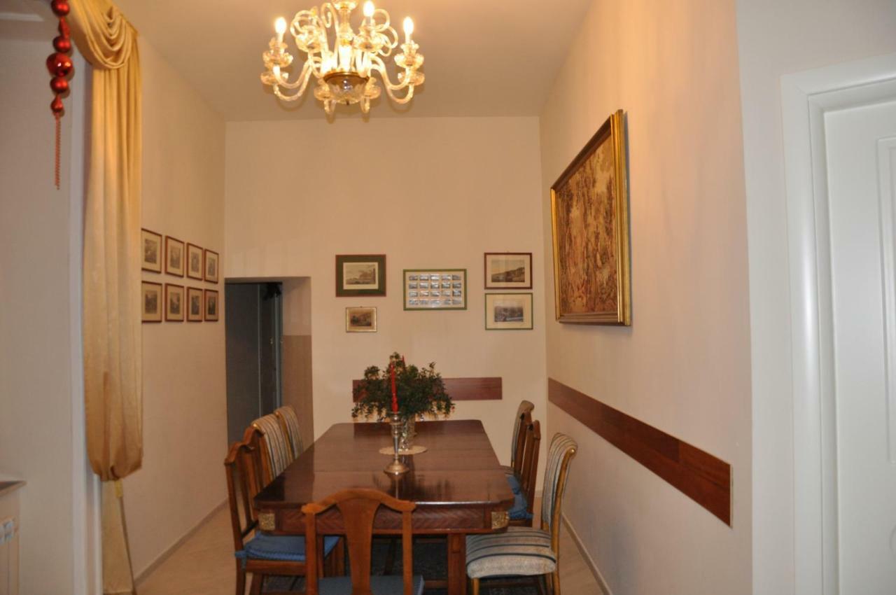 Domus Borbonica Bed & Breakfast Napoli Dış mekan fotoğraf