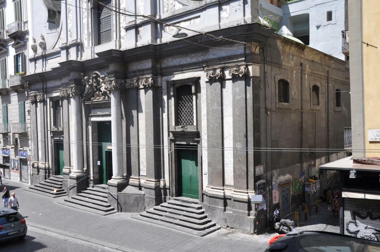 Domus Borbonica Bed & Breakfast Napoli Dış mekan fotoğraf