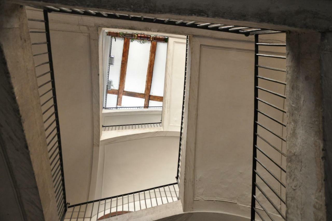 Domus Borbonica Bed & Breakfast Napoli Dış mekan fotoğraf