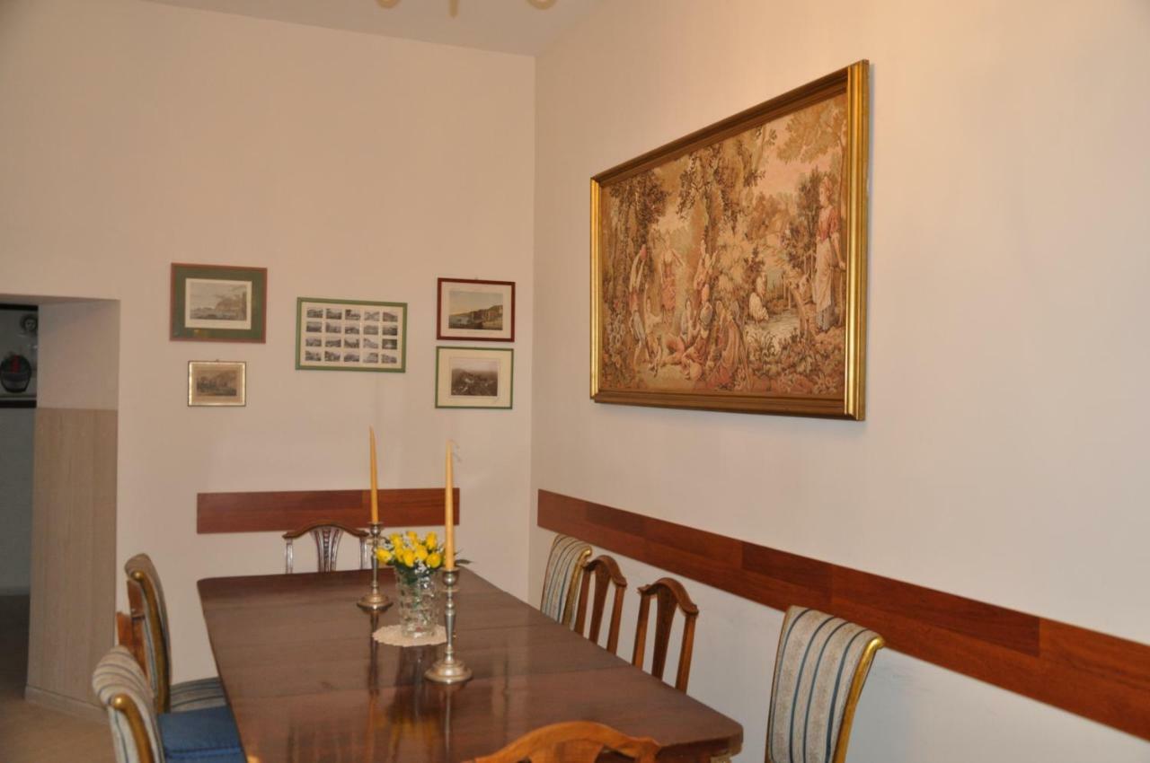 Domus Borbonica Bed & Breakfast Napoli Dış mekan fotoğraf